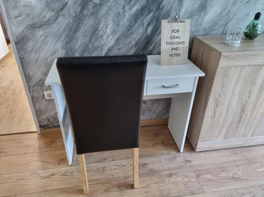 Studio Apartman Bojana 34M2,Free Wifi,Parking Sisak Bagian luar foto