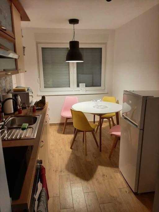Studio Apartman Bojana 34M2,Free Wifi,Parking Sisak Bagian luar foto