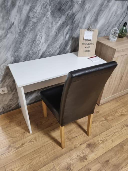 Studio Apartman Bojana 34M2,Free Wifi,Parking Sisak Bagian luar foto